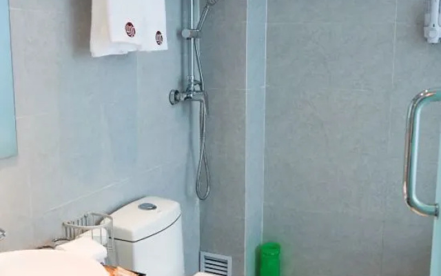 " Liuba Landscape Hotel" – Bathroom – Hanzhong