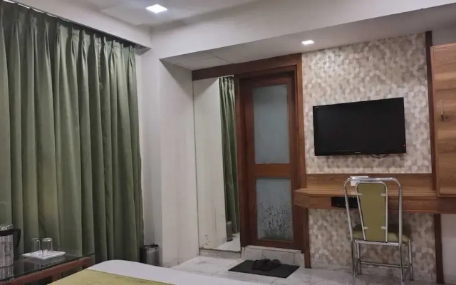 HOTEL PRUDENT - Vadodra