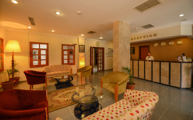 Perdikia Beach Hotel