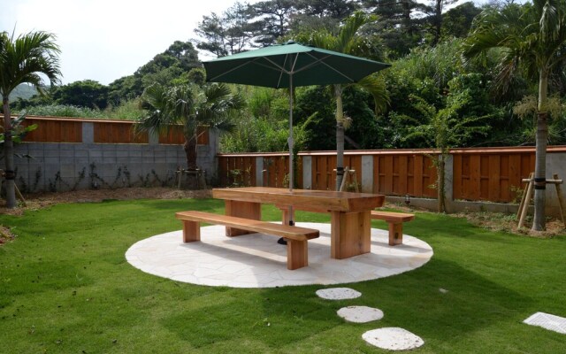 Nakijin Lodge Pensajoya