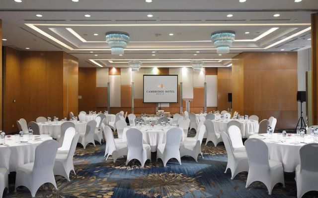 Cambridge Hotel Medan