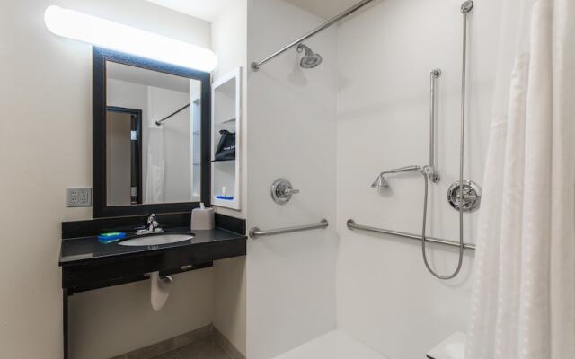 Holiday Inn Express & Suites Oklahoma City Nw-Quail Springs