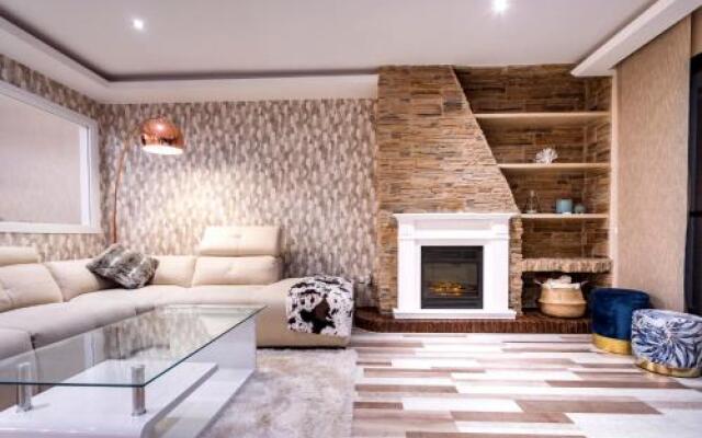 N&A Benalmádena Stunning 2bdr Villa with Sea Views