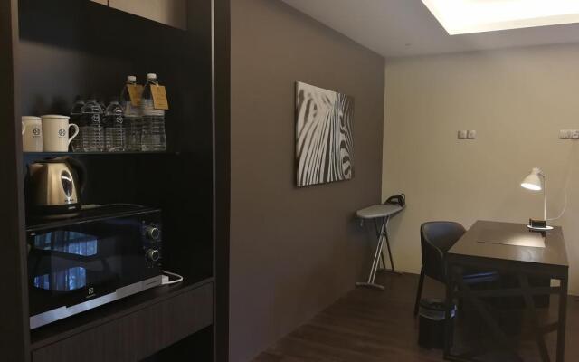 M Roof Hotel & Residences
