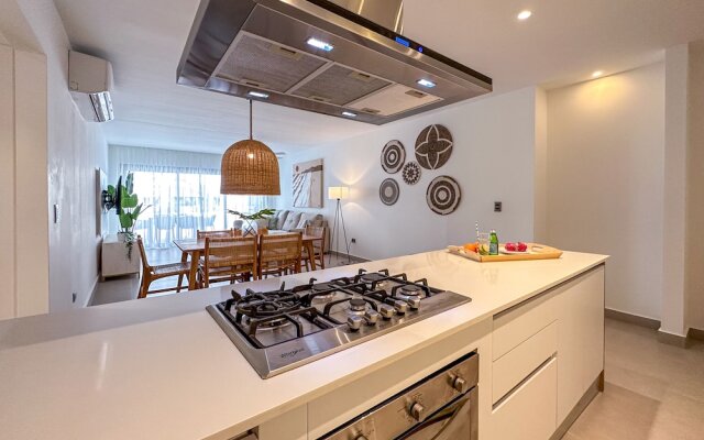 Luxury 3 bedroom apartment at the beach