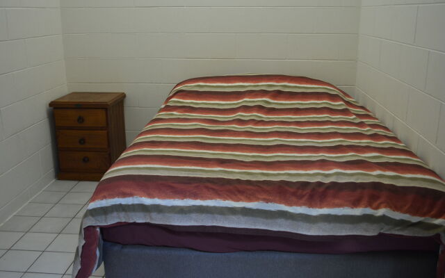 Frogshollow Backpackers