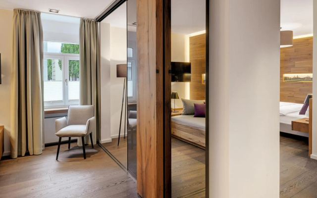 Alpen Hotel München