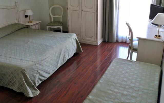 International Hotel Iseo