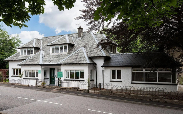 Glenbruar House