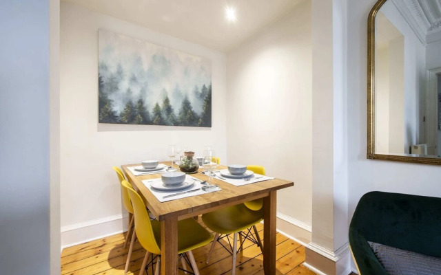 Guestready - Modern Classic Edinburgh Home With Free Parking