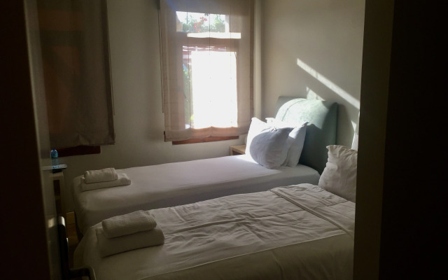Teos Lodge Pansiyon & Restaurant
