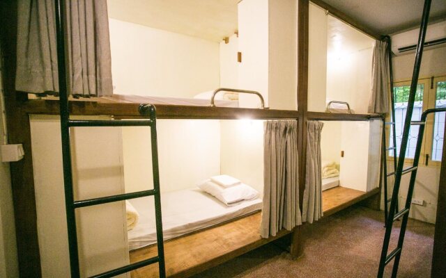 Barn1920s Hostel
