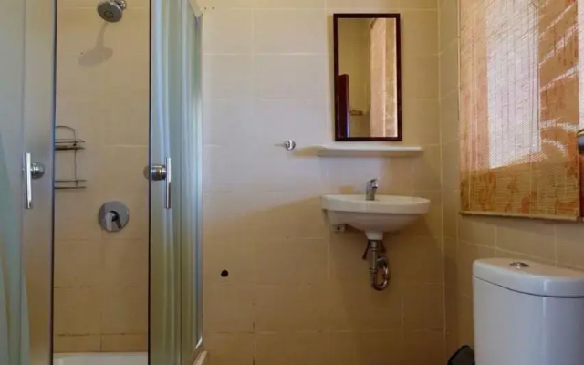 Mario Hotel and Cafe