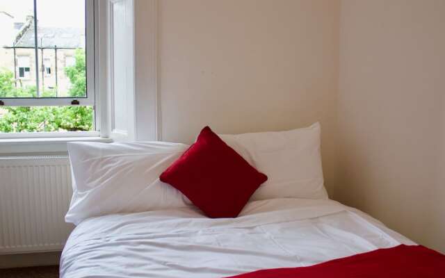 Central 2 Bedroom Flat in Leafy Marchmont