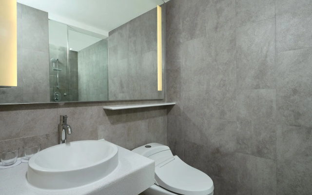 Four Points by Sheraton Surabaya, Pakuwon Indah
