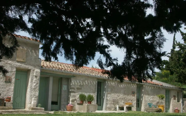 Ecuries Sainte Croix