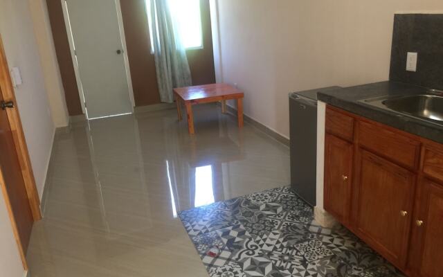 Jerusalem of Cancun Pansion Apts.