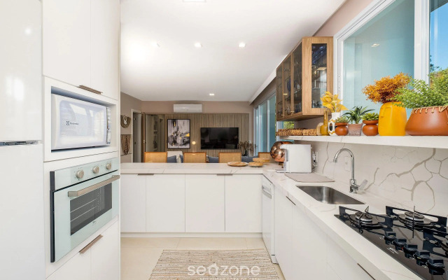 Cobertura C/jacuzzi e Churrasq em Jurere Rvo401