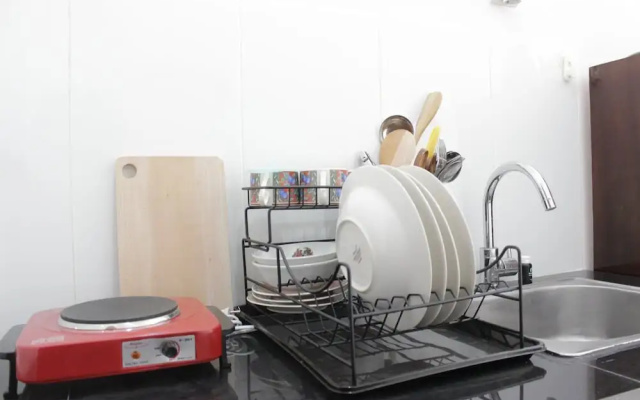 Simply Homey Studio at Gateway Pasteur Apartment near Exit Toll – Guest Rooms – Bandung