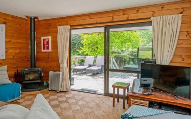 Hosts on the Coast Tui's Feast