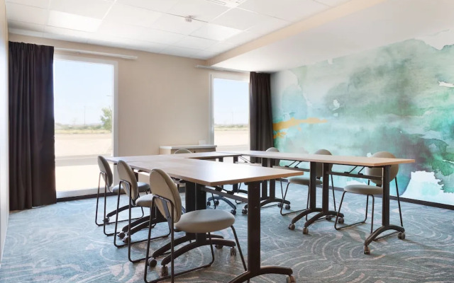 Ibis Styles Miramas - Provence