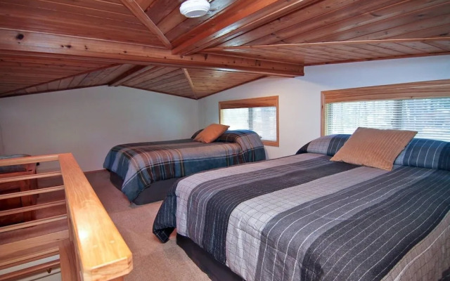 #39 & #40 Hyatt Lake Compound - Sleeps 12