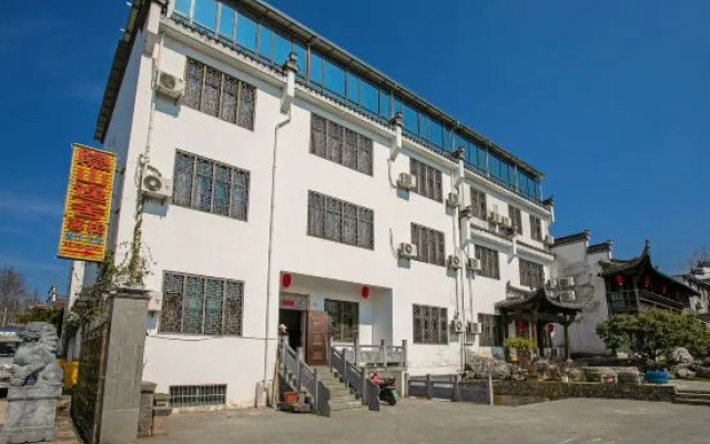 Hidden Mountain Yi homes