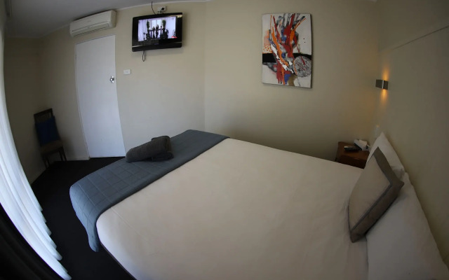 Sleepy Hill Motor Inn
