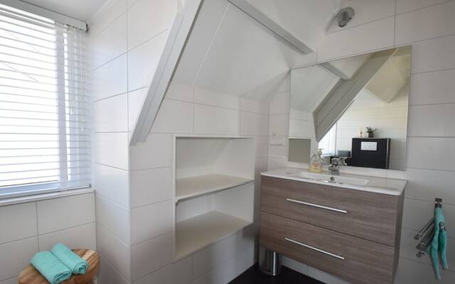 Elegant Apartment in Bergen aan Zee near Beach