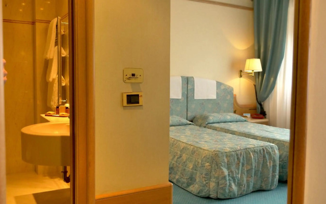 501 Hotel
