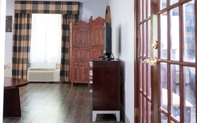 Clarion Hotel & Conference Center Leesburg