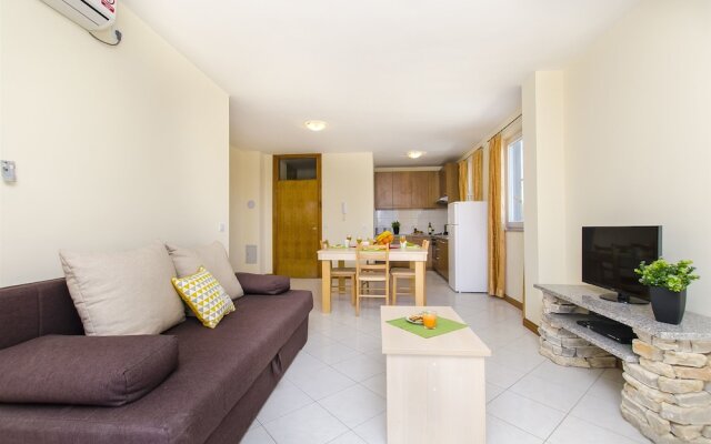 Apartments Glavan