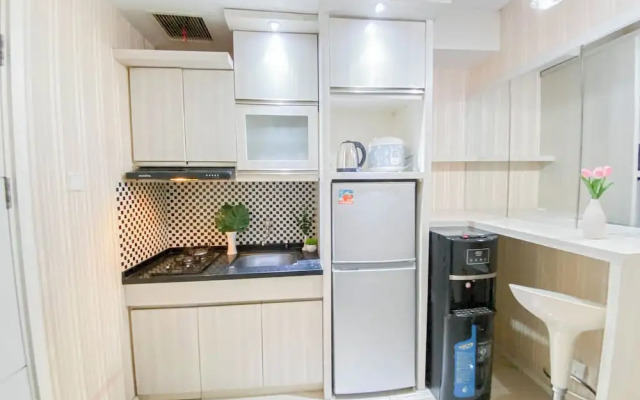 Spacious 2Br At Apartment Parahyangan Residence