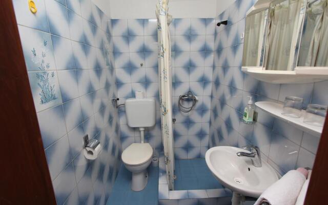 Room and Apartments Mariza