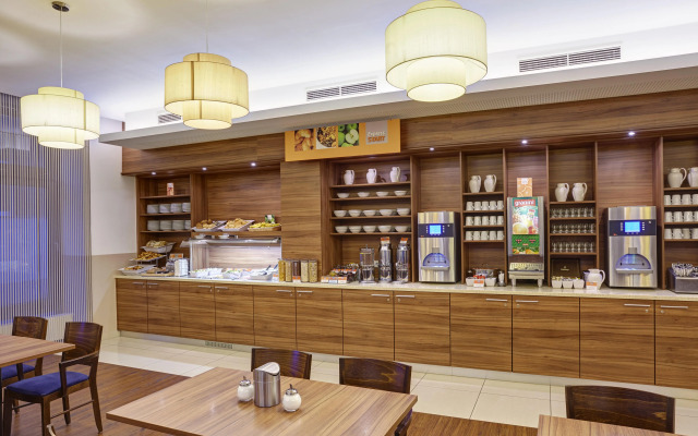 Premier Inn Frankfurt City Centre