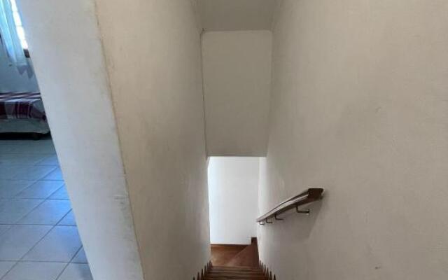 Amplio duplex a 400 metros de la playa