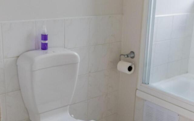 ASURE Phoenix Motor Inn