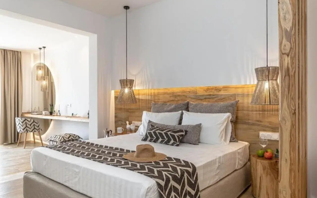 Almiriki Naxos Beachside Living