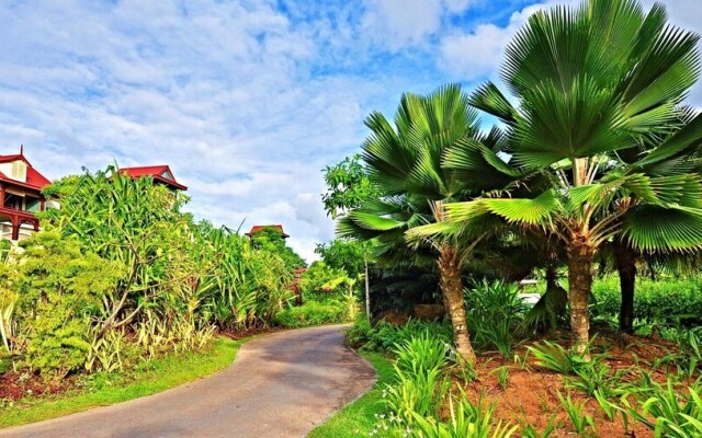 Eden Island, Beach front, Luxury, 3 Bed Ensuite, WiFi