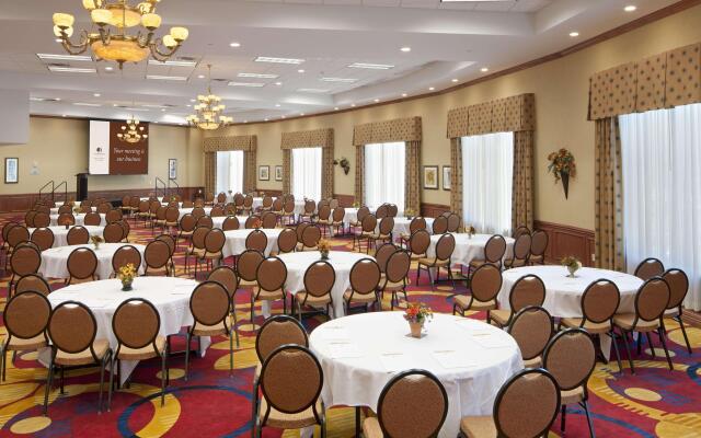 DoubleTree by Hilton Hotel Jefferson City