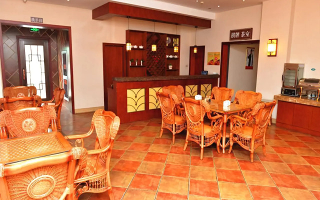 GreenTree Inn Jiaxing Pinghu Zhapu Jiulong Mountain Express  Hotel