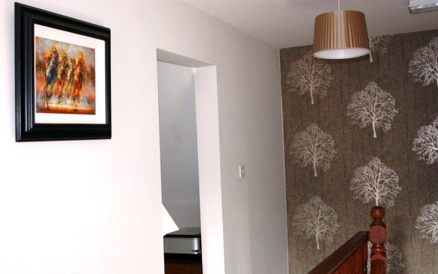 Laurels Bed & Breakfast