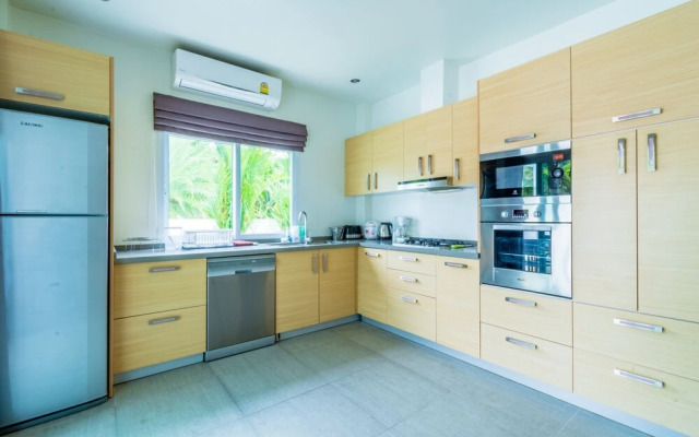 Modern 4 Bedroom Pool Villa - OPH1