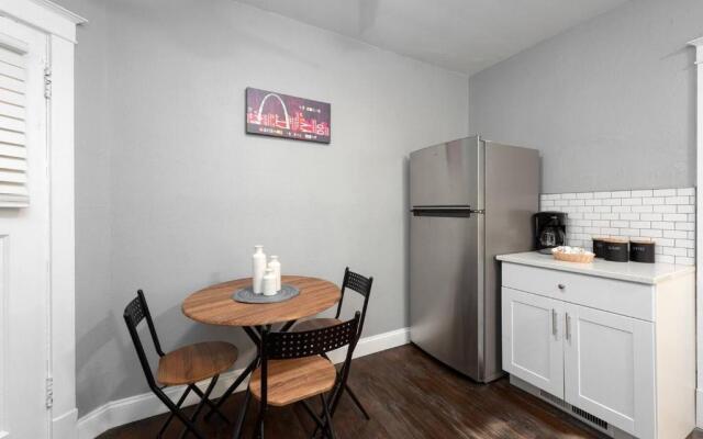 Trendy 1br in Garden District
