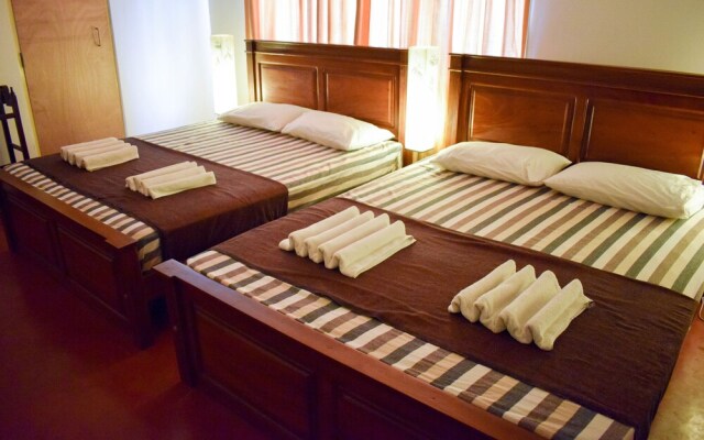 Mount Waves Hotel