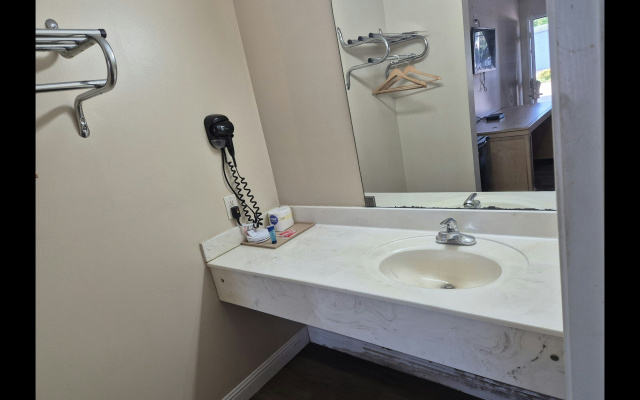 General Bragg Inn & Suites Chickamauga