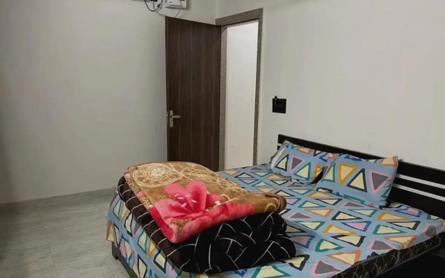 Oyo Flagship 808003 Hotel Bhavya Inn