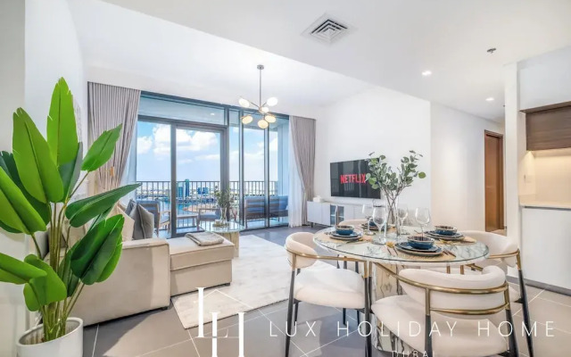 LUX  The Dubai Creek Edge Suite
