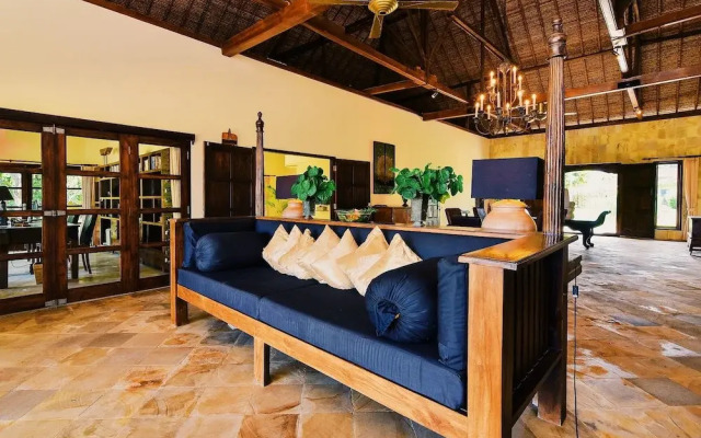 Villa Lotus