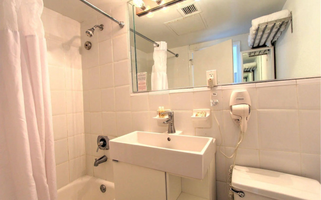 Deluxe Private Studios at the Casablanca
